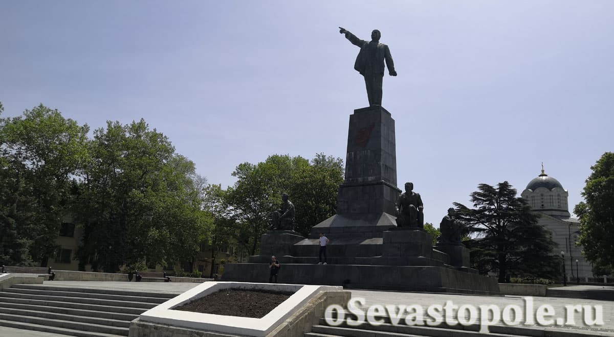 памятник Владимиру Ильичу Ленину