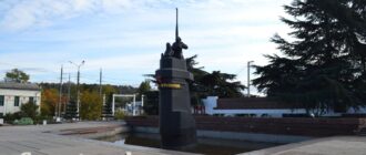 Памятник подводникам-черноморцам в Севастополе